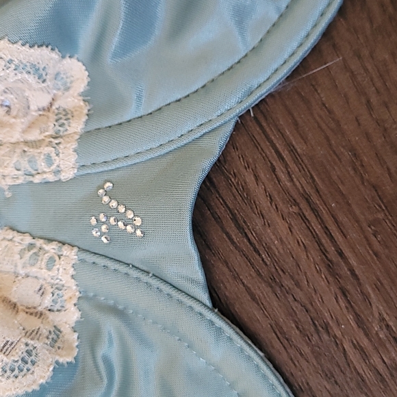 Victoria Secret bra - Picture 2 of 6